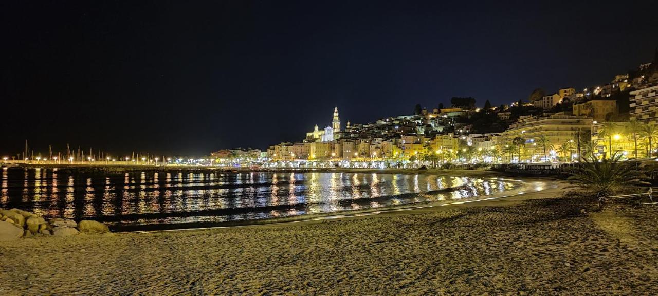 Menton Bord De Mer Studio Calme Avec Balcon, Ascenseur, Climatisation, Ideal Location Quiet Near Sea, Balcony, Elevator, Ac Eksteriør bilde