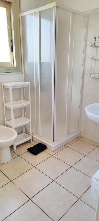 Menton Bord De Mer Studio Calme Avec Balcon, Ascenseur, Climatisation, Ideal Location Quiet Near Sea, Balcony, Elevator, Ac Eksteriør bilde